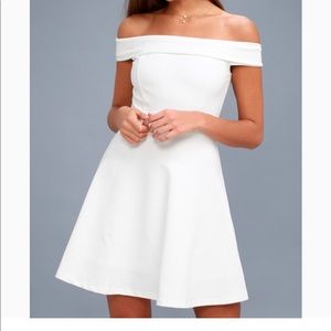 NWT Lulu’s Off the Shoulder Dress
